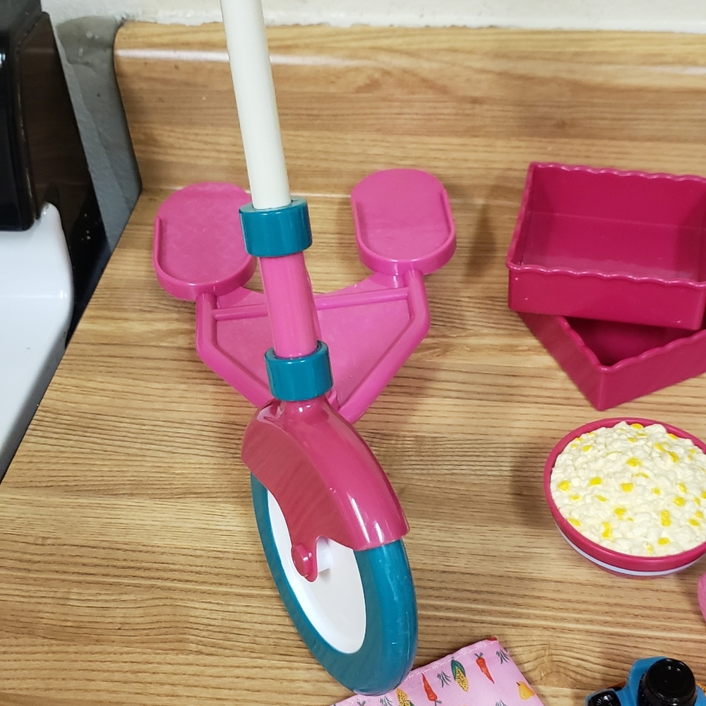 OUR GENERATION DOLL ACCESSORIES - Picture 12 of 16